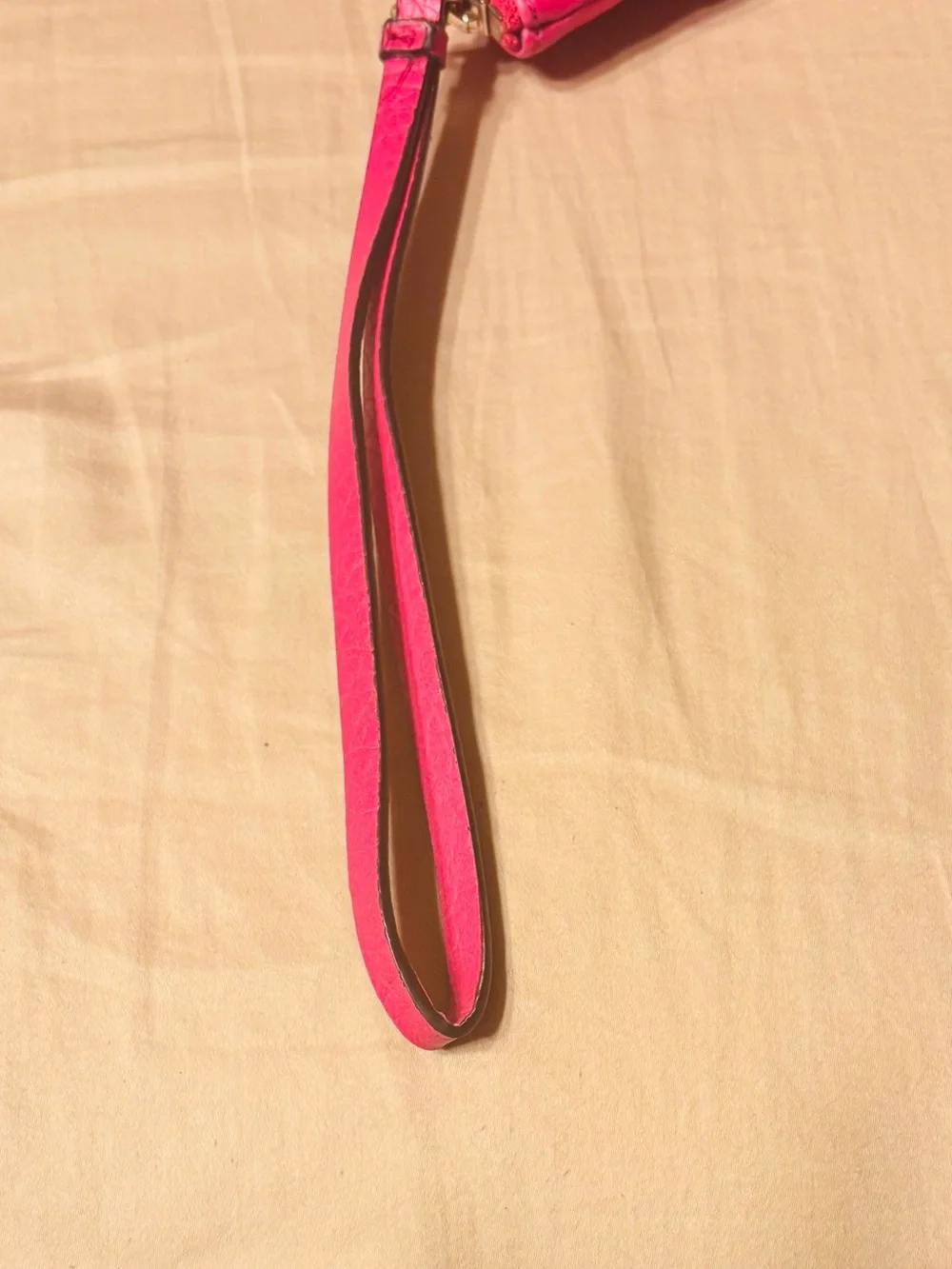 Juicy Couture Hot Pink Wristlet with Branded Logo Plate NWOT